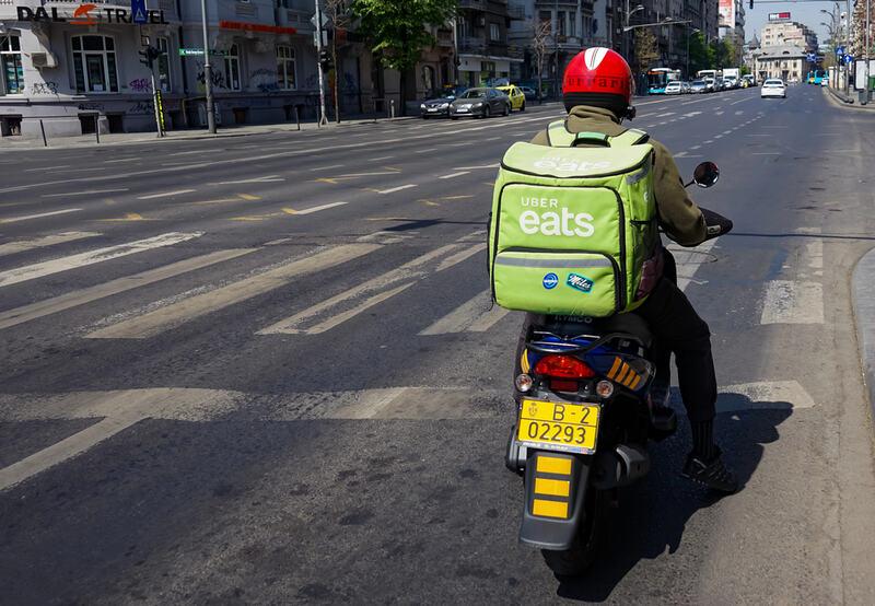 A szomszédban sajnos nem a legkedvezőbb a helyzet: a vendégmunkásokat származásuk alapján súlyos bántalmazások érik. - VIDEÓ - Helló Magyar