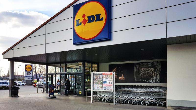 Új korszak kezdődik a Lidl boltjaiban, és ez a változás nem mindenki számára lesz kedvező. Sokan valószínűleg kétkedve fogadják az újításokat, amelyek átalakítják a vásárlási élményt.