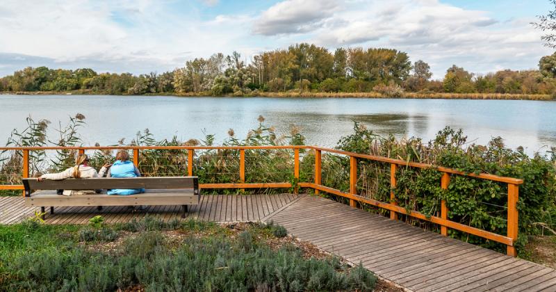 Ez a főváros legterjedelmesebb állóvize, egy titkos oázis, amely elbűvölő nyugalmat áraszt.