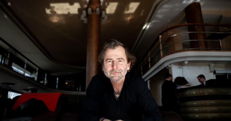 Grecsó Krisztián megjegyzése szerint léteznek kiemelkedő konzervatív írók, ám ezek a tehetségek nem állnak Orbán Viktor mögött.